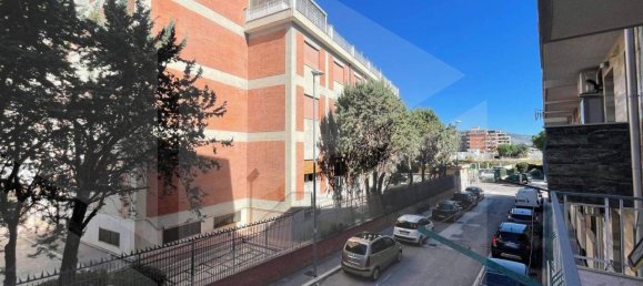 Квартира с 5 комнатами в Манфредония, Италия № 28100 68