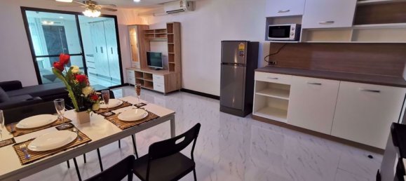 1 chambre Condo à Bang Rak, Thailand No. 10103 2