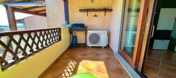 2 Schlafzimmer Penthouse in San Teodoro, Italy, Nr. 328454 4