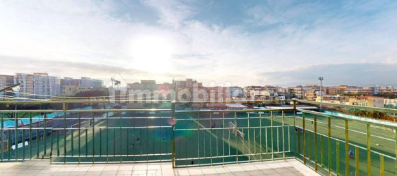 Квартира с 3 спальнями в Сан Джорджо а Кремано, Италия № 17735 24