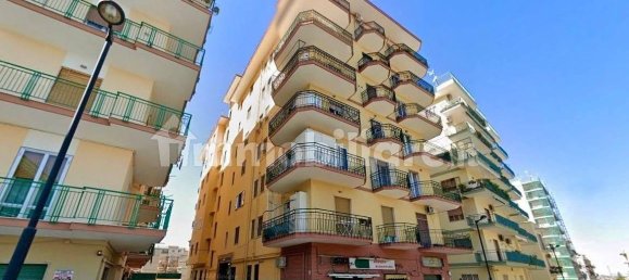 Квартира с 3 спальнями в Сан Джорджо а Кремано, Италия № 17735 23