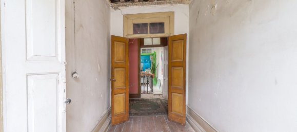 227m² Building in Porto, Portugal No. 120087 15