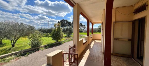 3 rooms Villa in Gioia del Colle, Italy No. 137976 2