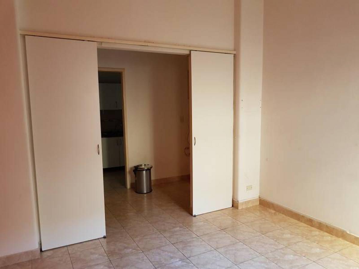 Studio in Buenos Aires, Argentina No. 103212