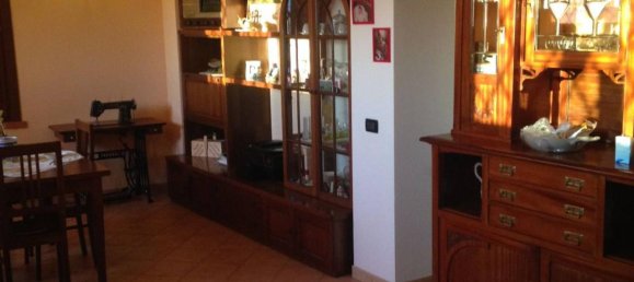 6 rooms House in Sabbioneta, Italy No. 114168 4