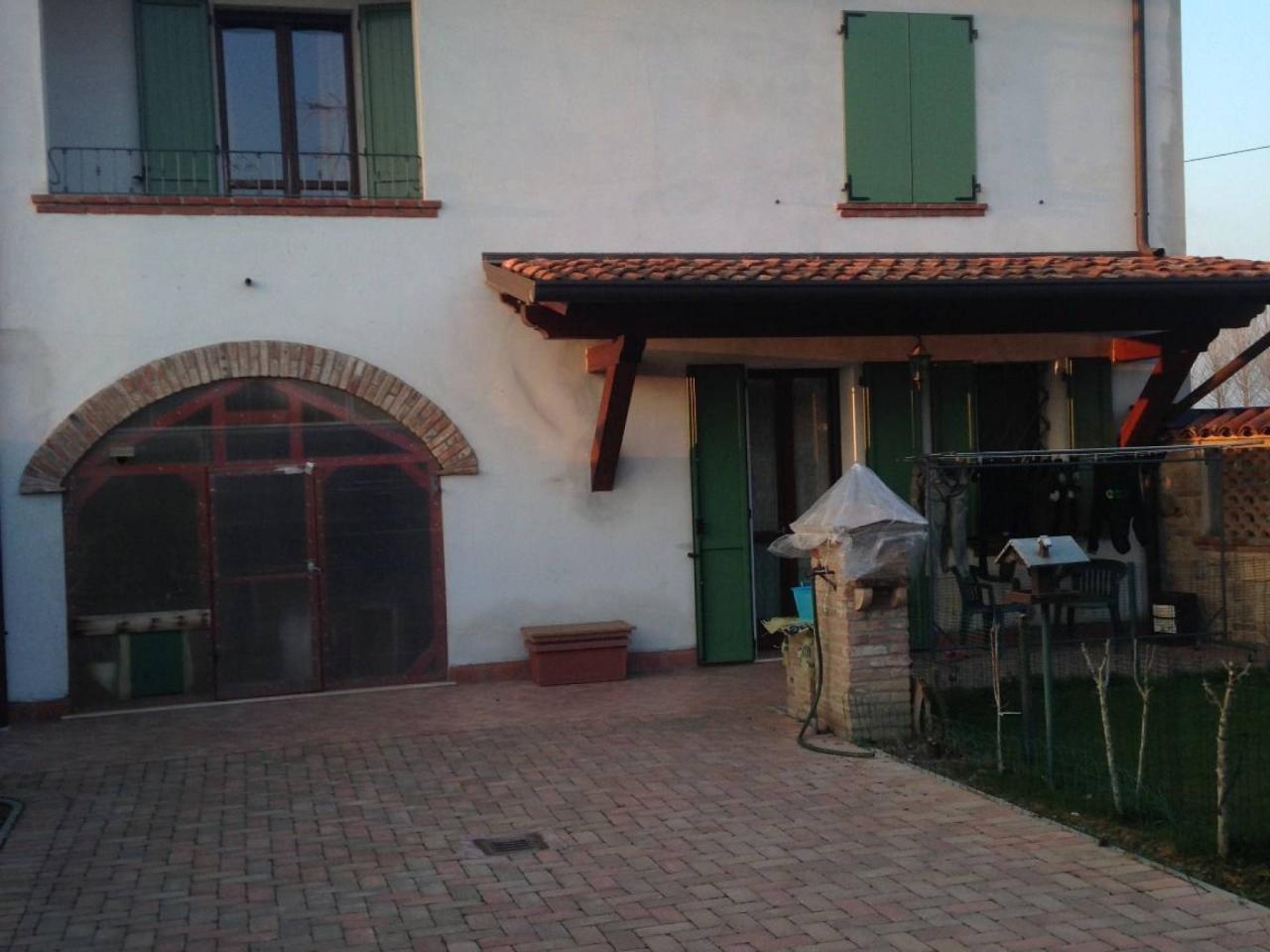 6 rooms House in Sabbioneta, Italy No. 114168