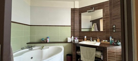 10 bedrooms House in La Ferte-sous-Jouarre, France No. 132895 14