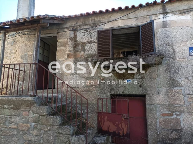 1 bedroom House in Oliveira do Hospital, Portugal No. 90924