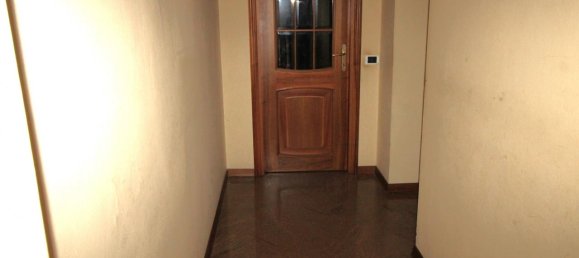 3 rooms Apartment in Terranuova Bracciolini, Italy No. 230728 15