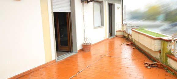 3 rooms Apartment in Terranuova Bracciolini, Italy No. 230728 22