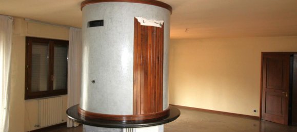 3 rooms Apartment in Terranuova Bracciolini, Italy No. 230728 12