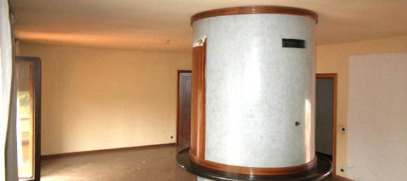 3 rooms Apartment in Terranuova Bracciolini, Italy No. 230728 13