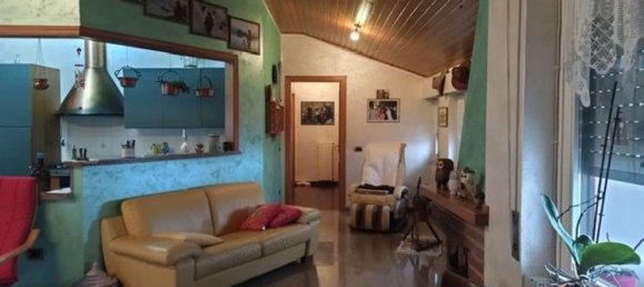 3 bedrooms Penthouse in Gambatesa, Italy No. 342045 5