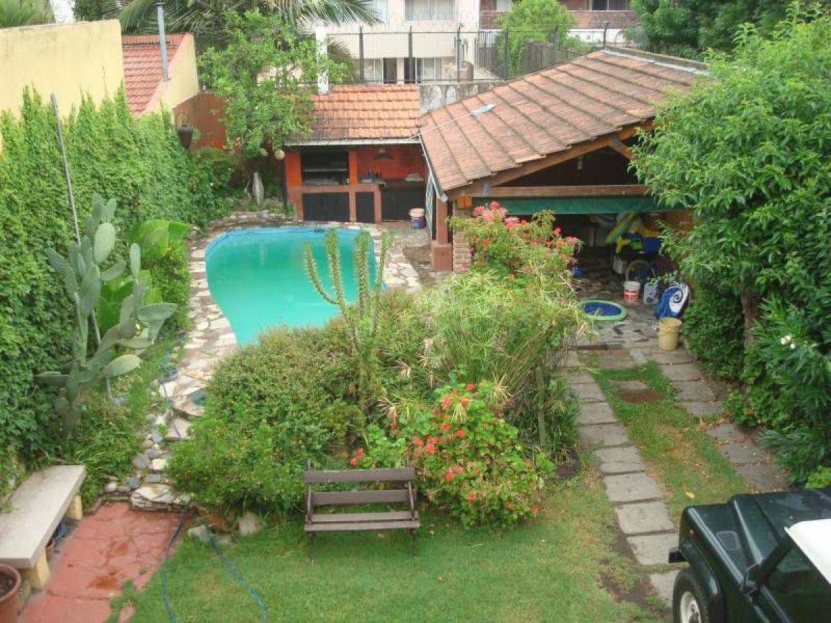 5 bedrooms House in Buenos Aires, Argentina No. 70901