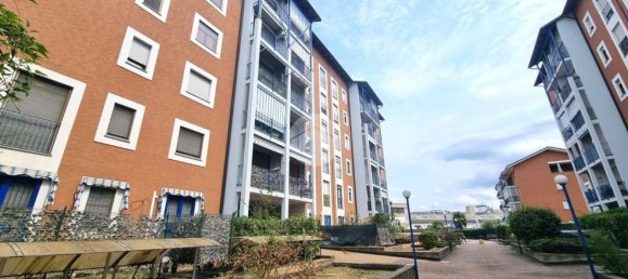 3-salle Appartement à Collegno, Italy No. 295414 3