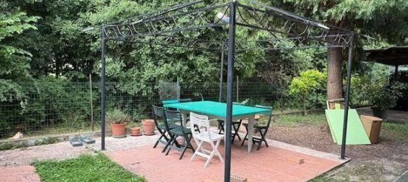 3 bedrooms House in Modena, Italy No. 302073 2