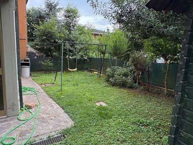 3 bedrooms House in Modena, Italy No. 302073