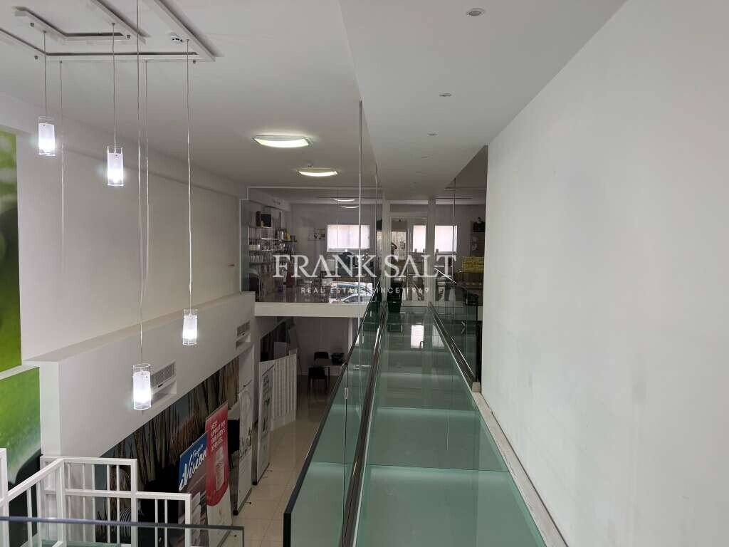 Tienda en Birkirkara, Malta No. 13191