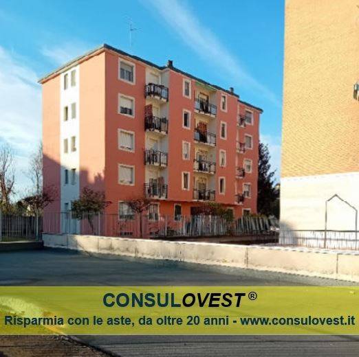 Квартира с 1 спальней в Милан, Италия № 270210