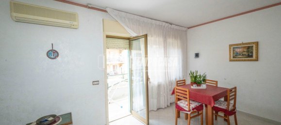 4-salle Appartement à Messina, Italy No. 274424 13