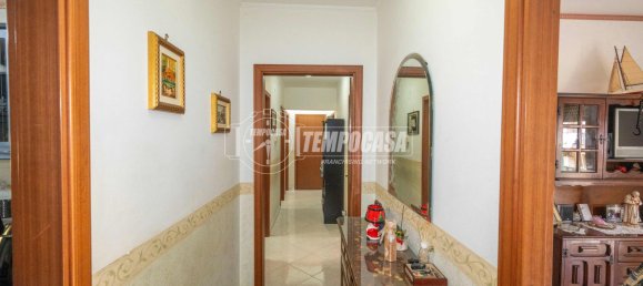 4-salle Appartement à Messina, Italy No. 274424 23