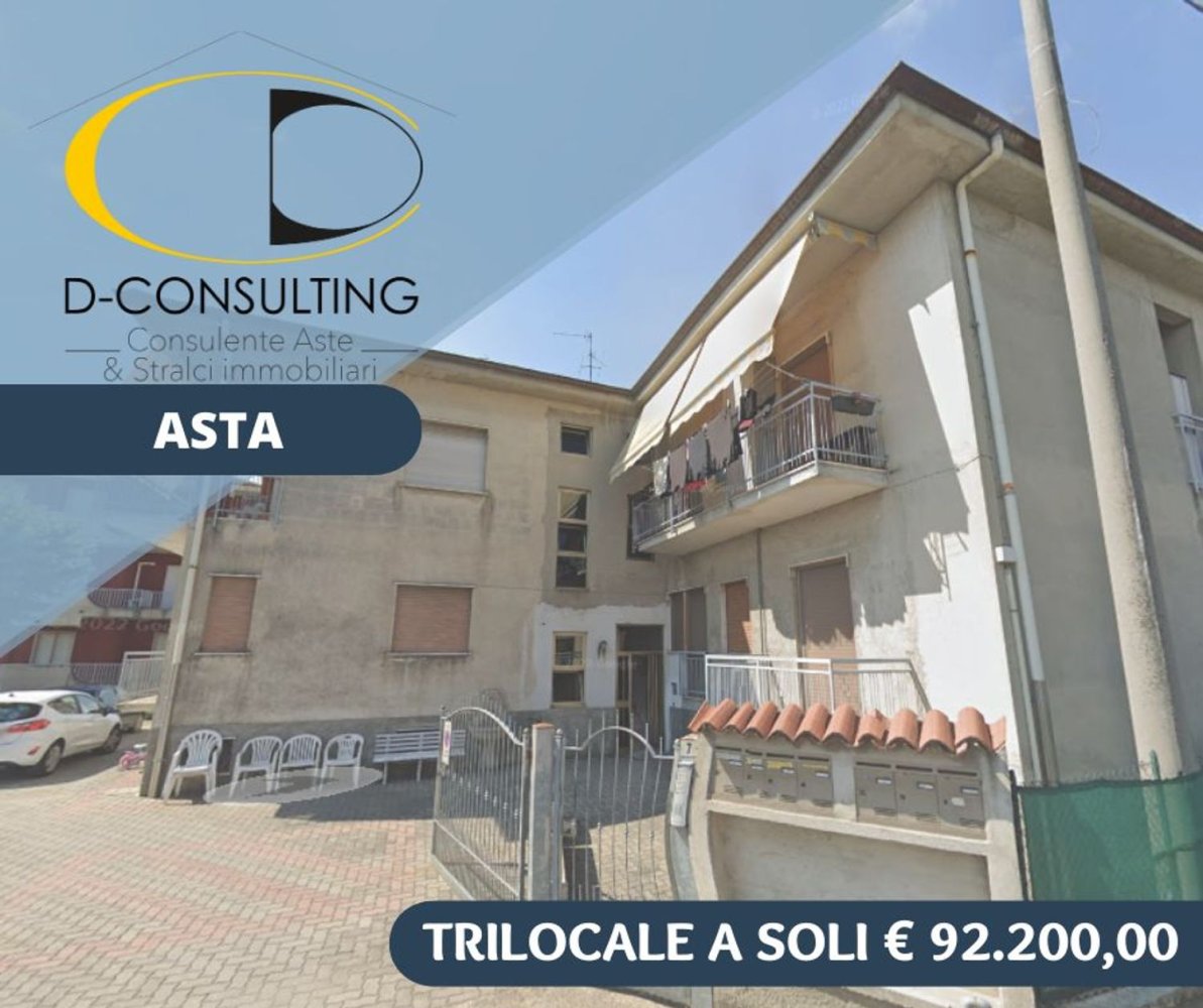 6 bedrooms Apartment in Spirano, Italy No. 380851