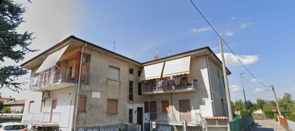 6 bedrooms Apartment in Spirano, Italy No. 380851 8