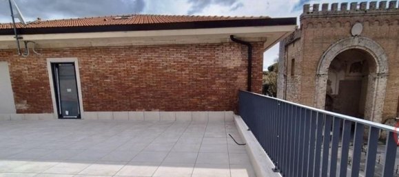 Пентхаус с 3 спальнями в Сиена, Италия № 354956 9