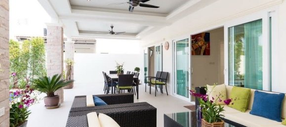 3 bedrooms Cafe / restaurant in Hua Hin, Thailand No. 6923 6