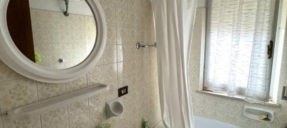 3-salle Appartement à Fermo, Italy No. 15556 29