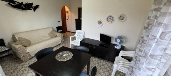 3-salle Appartement à Fermo, Italy No. 15556 20