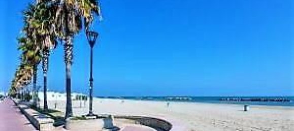 3-salle Appartement à Fermo, Italy No. 15556 15