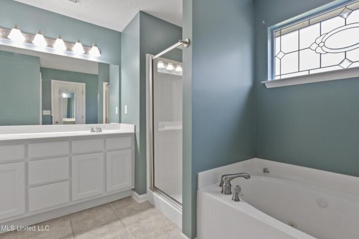 4 bedrooms House in Southaven, USA No. 421934