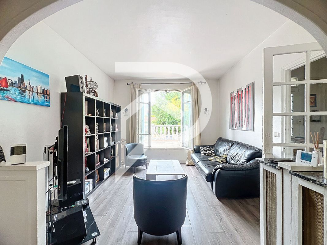 2 bedrooms House in Champigny-sur-Marne, France No. 180141