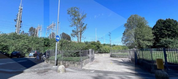 1 room Garage in Milan, Italy No. 241886 10