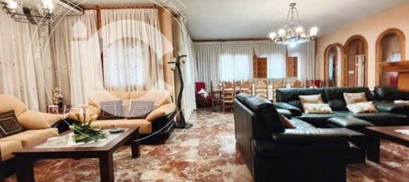 Дом с 8 спальнями в Вегас-дель-Хениль, Испания № 188628 2