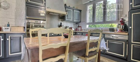 Casa de 3 dormitorios en Le Peage-de-Roussillon, France No. 321328 4