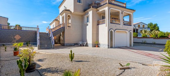 4 bedrooms Villa in Almoradi, Spain No. 10870 17