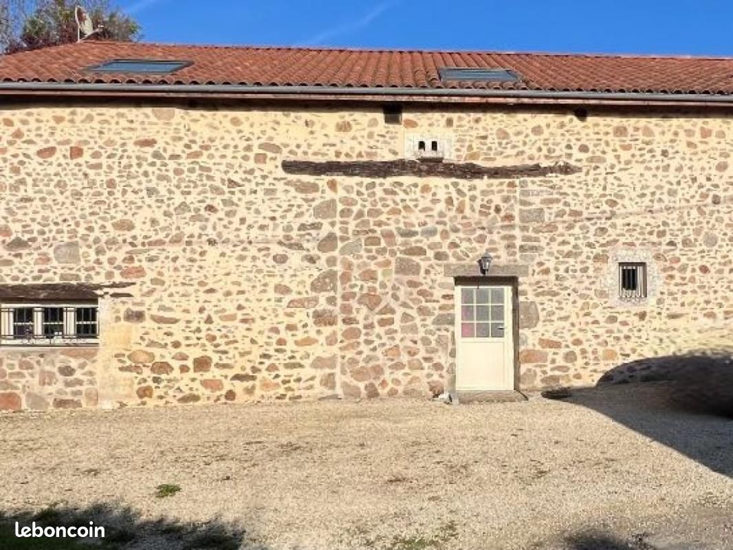 3 bedrooms Townhouse in Saint-Maurice-des-Lions, France No. 205616