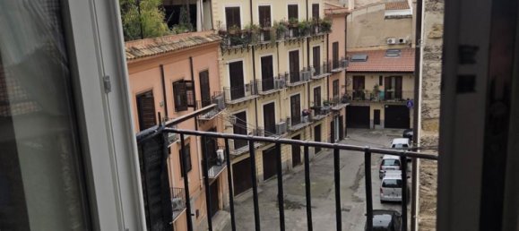 2 Schlafzimmer Wohnung in Palermo, Italy, Nr. 44266 2