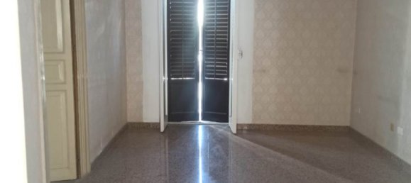 2 Schlafzimmer Wohnung in Palermo, Italy, Nr. 44266 16