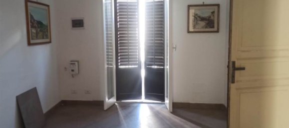 2 Schlafzimmer Wohnung in Palermo, Italy, Nr. 44266 17