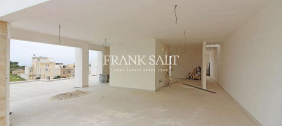 Ático de 3 dormitorios en Gharghur, Malta No. 1529 13
