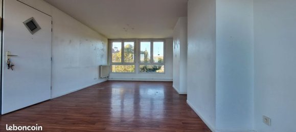 1 bedroom Apartment in Loos, France No. 280952 3