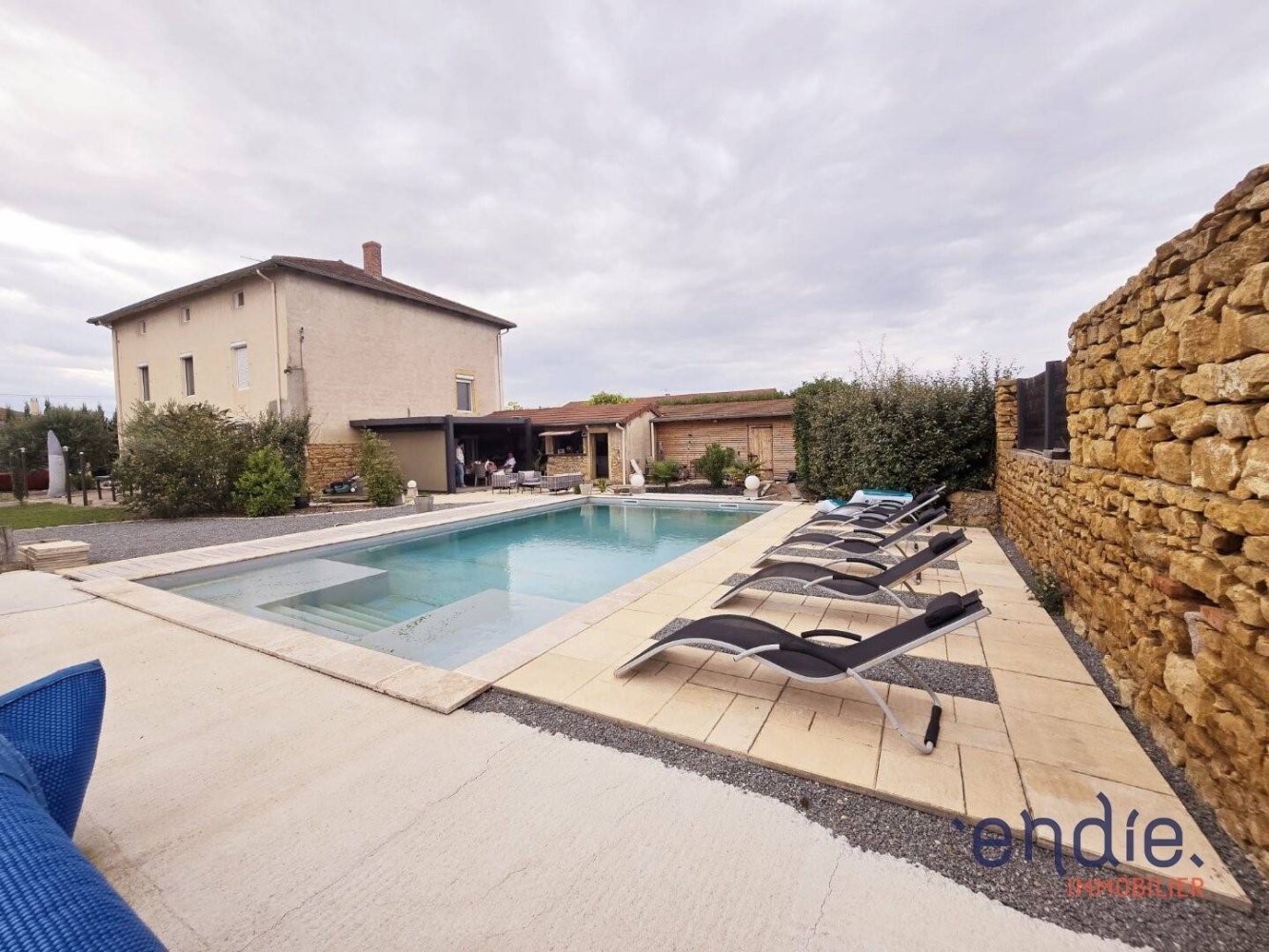 3 bedrooms House in Pouilly-sous-Charlieu, France No. 195769