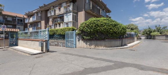 2 Schlafzimmer Wohnung in Gravina di Catania, Italy, Nr. 290252 8