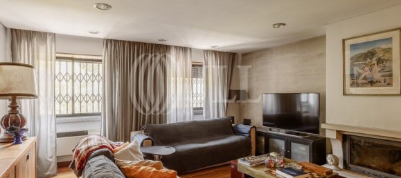 8 غرف نوم منزل في Lisbon, Portugal رقم 98429 8