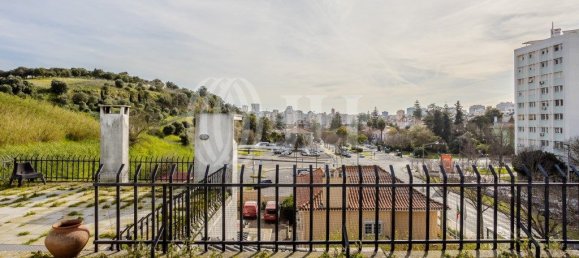 8 غرف نوم منزل في Lisbon, Portugal رقم 98429 27