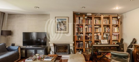 8 غرف نوم منزل في Lisbon, Portugal رقم 98429 9