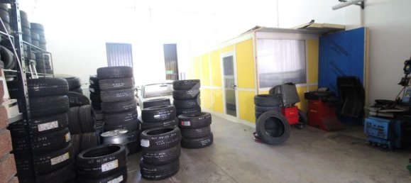 340m² Warehouse in Modena, Italy No. 229802 7